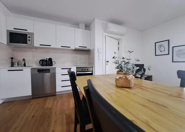 House 2 * エスピーニョ